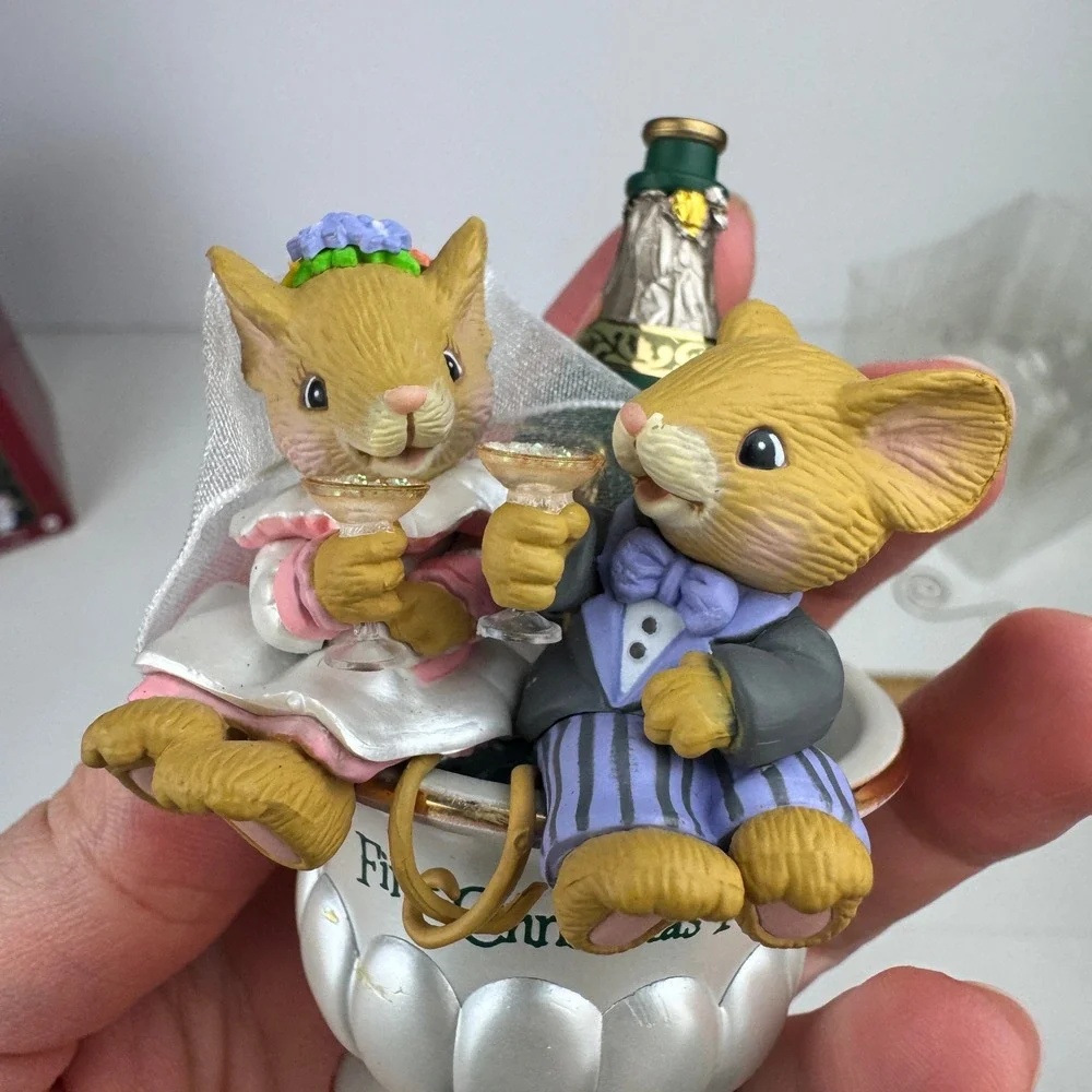 Vtg 2000 Hallmark First Christmas Together Mice Ornament Champagne READ Not Work